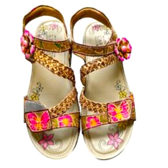 L'Artiste Brissa Sandals- Grey/Multicolor Butterfly Floral Print Women’s Sandals - Picture 16 of 16